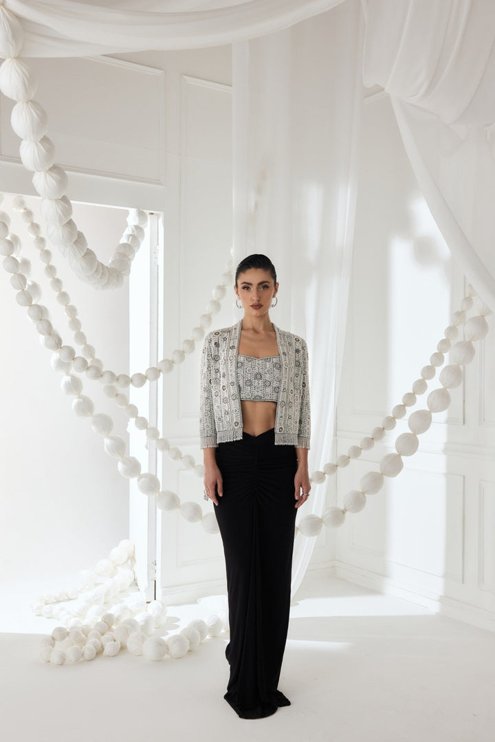 BLACK NADINE CAPE