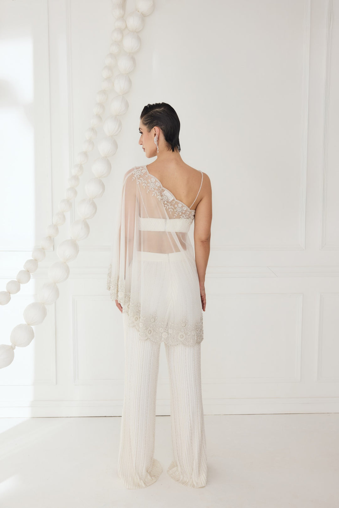 NOURA EMBELLISHED SET